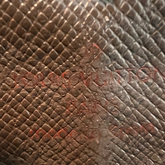 💎Louis Vuitton Damier Porte Fenille Sarah Long wallet. 100% authentic. - Picture 7 of 10